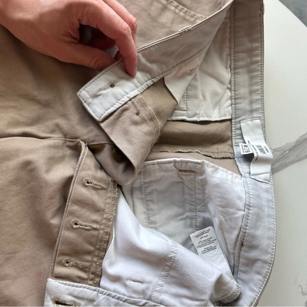 Topman Men’s 28W Light Gray and Beige Skinny Fit Shorts 9’